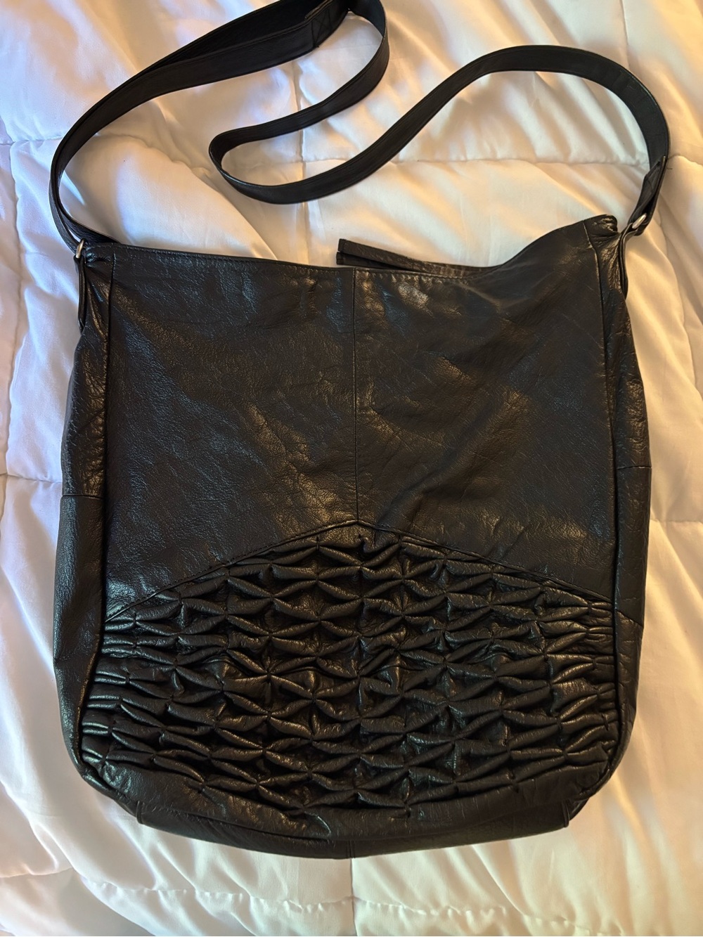 Day & Mood Isa Hobo Crossbody Bag. Black Leather in good condition